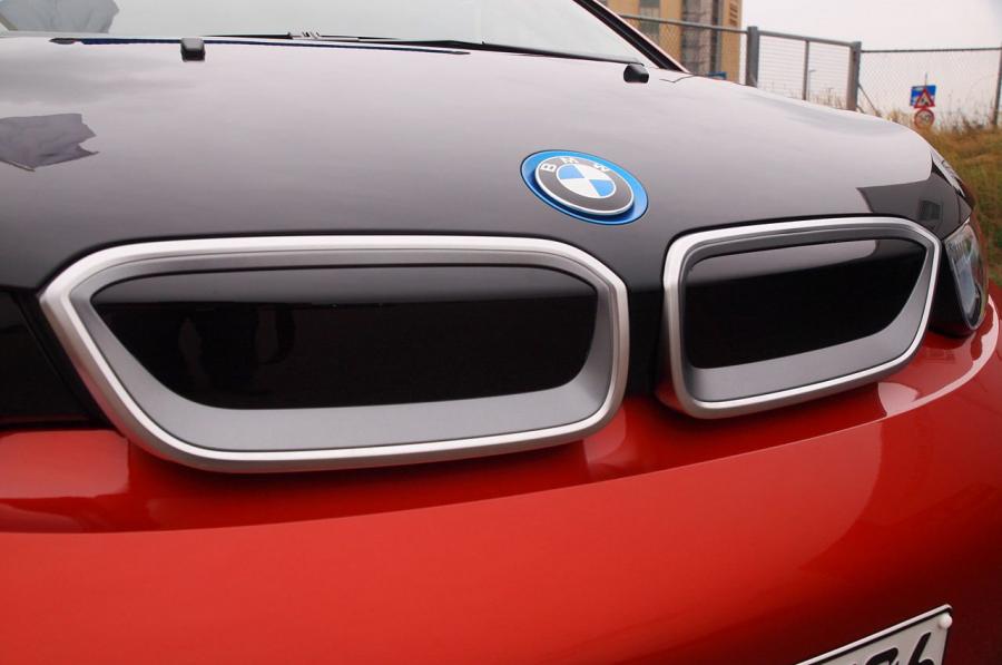  BMW i3 2014 года  (фото 238 из 240)